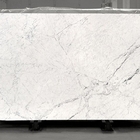 Ordnen Sie einen weißen Carrara zurechtgeschnittenen Marmor italienische Marmorsteinfliese Bianco