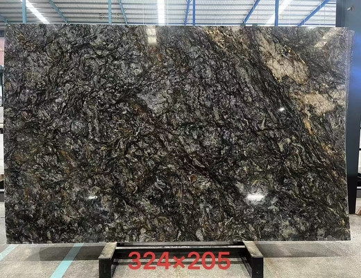 Brasilianische Naturgold-Schwarzgranit-Steinplatten für Arbeitsplatten und Tische CNF Handel