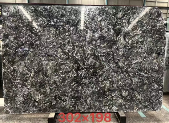 Brasilianische Naturgold-Schwarzgranit-Steinplatten für Arbeitsplatten und Tische CNF Handel