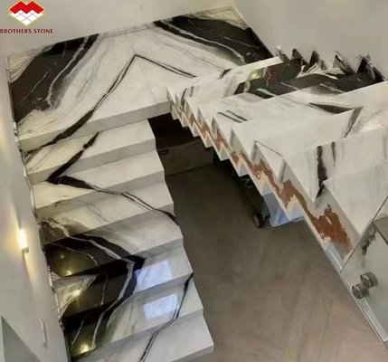 Gerade Treppe, rutschfeste Treppe, mit Sinterstein, große Platten aus Sonderbestand.