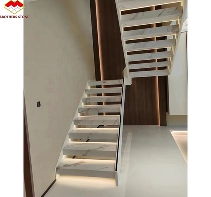 Moderne Design-Stil Gerade Treppe kundenspezifische Luxus-Künstliche Marmortreppe