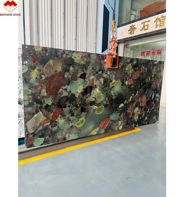 Vier-Jahreszeiten-Brasilien Grün Quarzit Stein Farbstoff Granit Tisch und Wanddekoration Panel für Innenräume angepasst