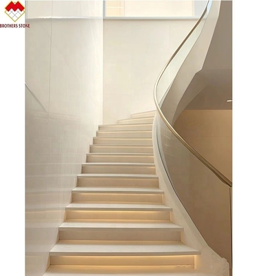 Innenraumcreme Beige Marmor rutschfeste geschwungene Treppen Fliesen für modernes Design