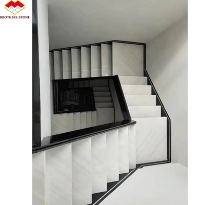 Innere Villa Moderne Natursteintreppe Design für polierte gerade Stufen