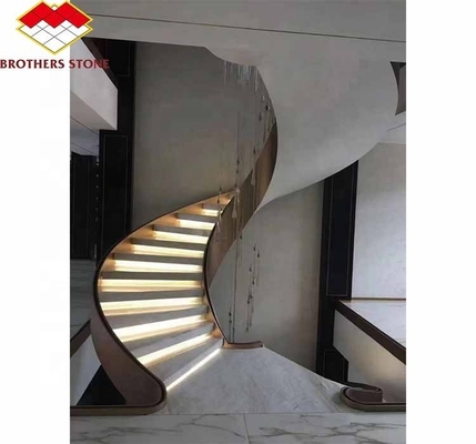 Hotel-Innenmarmortreppe mit modernem Spiralkurven-Design und Schnitt nach Maß
