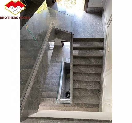 Natürlicher Stein Große Platte nach Maß geschliffene Steinplatte Moderne Marmortreppe für Innenvilla