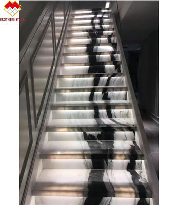 Marmorgelbelag Spirale Treppe mit Panda-weißen Marmortreppen und Steiger