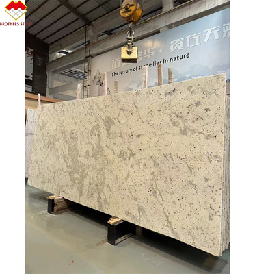 Polsterte Küchenplatte aus weißem Granit aus Alaska