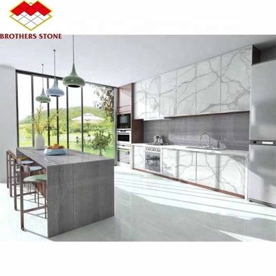 Weiße Onyx-Marmorplatten für Luxusküchen-Schreibtisch und Wanddesign von Yunfu