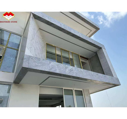 Moderne Calacatta-Weißgranitplatten für Treppen, Treppen und Wandgestaltung