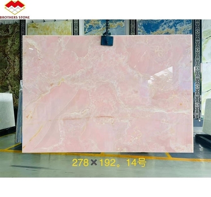 Moderne durchscheinende Kristallrosa Onyx-Slab-Steinlampen für Hintergrundwand