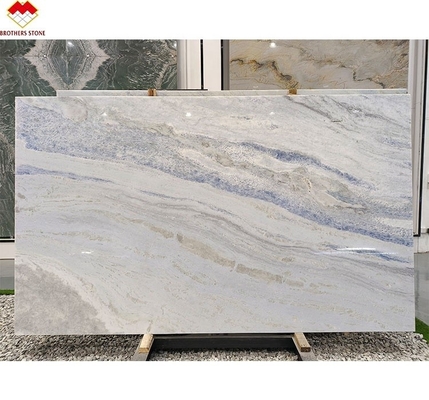Moderner Onyx-Marmor-Typ Durchscheinender Blauer Schatten Quarzit-Slab für das Wohnzimmer