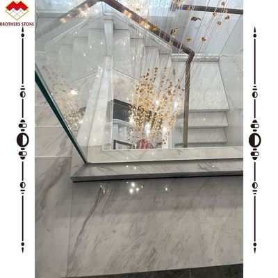 Einfache Installation Luxus Weißstein Volakas Marmortreppe für Hoteldekoration