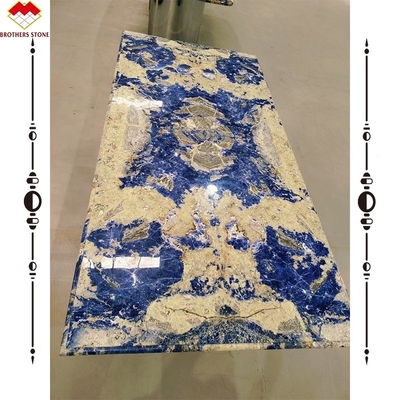 Moderne Kalzit-Marmor-Tisch-Esstisch mit durchscheinendem Bolivianisch-Blau-Stein-Becken