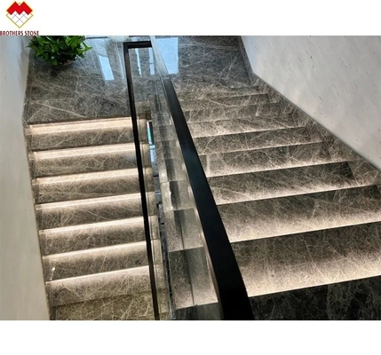 LED-Treppenlicht Gerade Spirale Marmorschritte mit Naturmarmor Steintreppenmaterial
