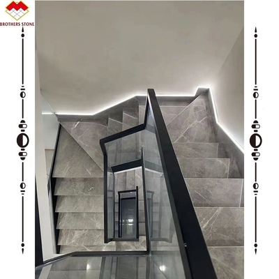 Graue Marmortreppen und Steiger mit polierter Oberfläche für interne gerade Treppen