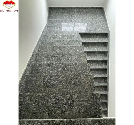 Nach Maß geschnittene schwarze Granitplatten für Treppen und Gebäude im modernen chinesischen Design