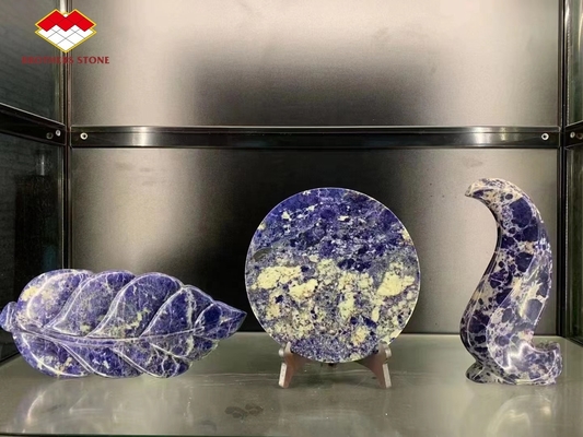 Maßgeschneiderter Bolivianisch Blau Transparenter Sodalit Onyx Marmor für große Platten oder nach Maß geschnitten
