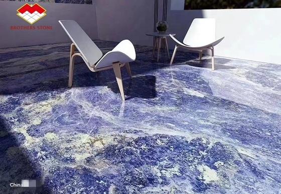 Maßgeschneiderter Bolivianisch Blau Transparenter Sodalit Onyx Marmor für große Platten oder nach Maß geschnitten