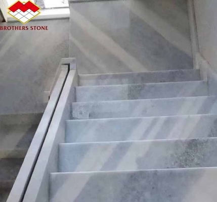 Verbessern Sie Ihren Wohnsteigsaal mit 20 mm Blau Eis Onyx Stein Veneer und Hintergrundbeleuchtung