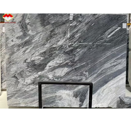 Hotel Innenarchitektur Kalzitmarmor Stufenboden und Treppen mit Licht in Florenz Grau