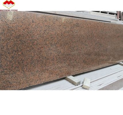 Modern polierter, geschliffener, chinesischer Naturstein, nach Maß geschnitten, roter Granitstein für die Küchenplatte