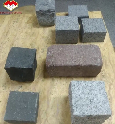 Verbessern Sie Ihr Haus mit einem nach Maß geschnittenen Grau-Flamm-Granit-Würfelstein 10x10x10