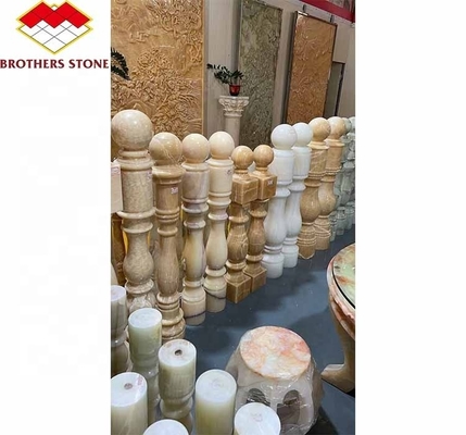 Moderne Onyx-Marmor-Säule aus poliertem Naturstein für Treppenpfeiler