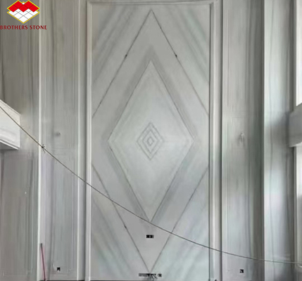 Moderne weiße Marmor-TV-Wandtafel für ein Wohnungsbauprojekt