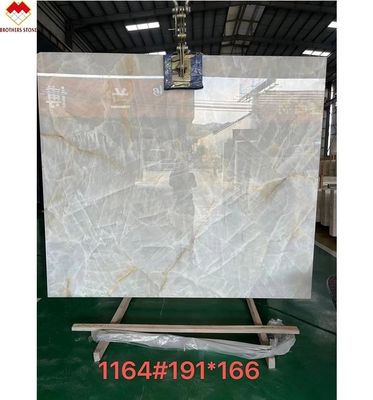 Durchsichtige Royal White Onyx Fliesen Große Felsplatten-Steinform mit 0,12% Wasserabsorption