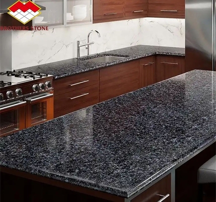 Granit-Schreibtische, perfekt für moderne Küchen, umgestaltet aus Stein.