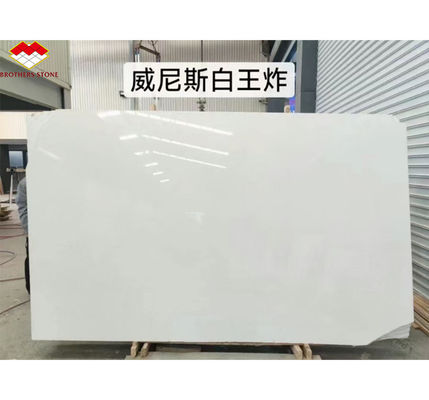 Polsterte italienische weiße Marmorfliese hochwertige venezianische weiße Marmor Größe für Bodengestaltung