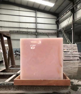 Hintergrundbeleuchtung rosa Onyx Porzellanfliesen geometrisches Design hellrosa rosa Tischplatten Preis Großhandel durchscheinende rosa Onyx Treppen