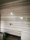Hölzerner Ader-Schnee-Vietnam-Kristallweiß Streifen-Marmorsteinplatten-hellgelber grauer Browns